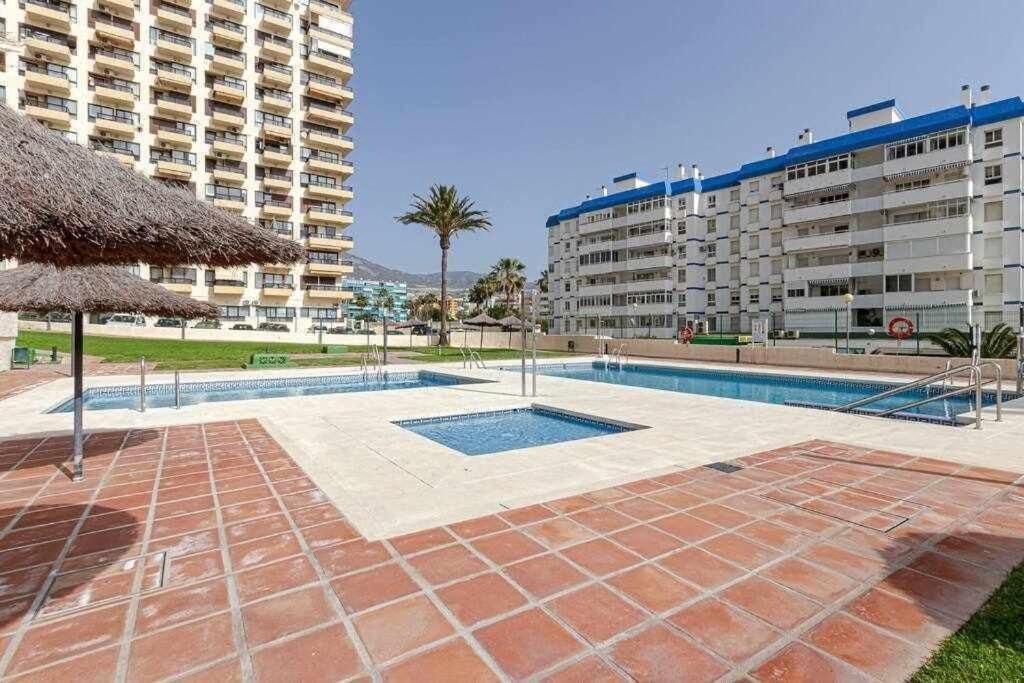 797 Holiday Rentals- Apartamento En Aloha Playa Frente Al Mar Benalmádena Dış mekan fotoğraf