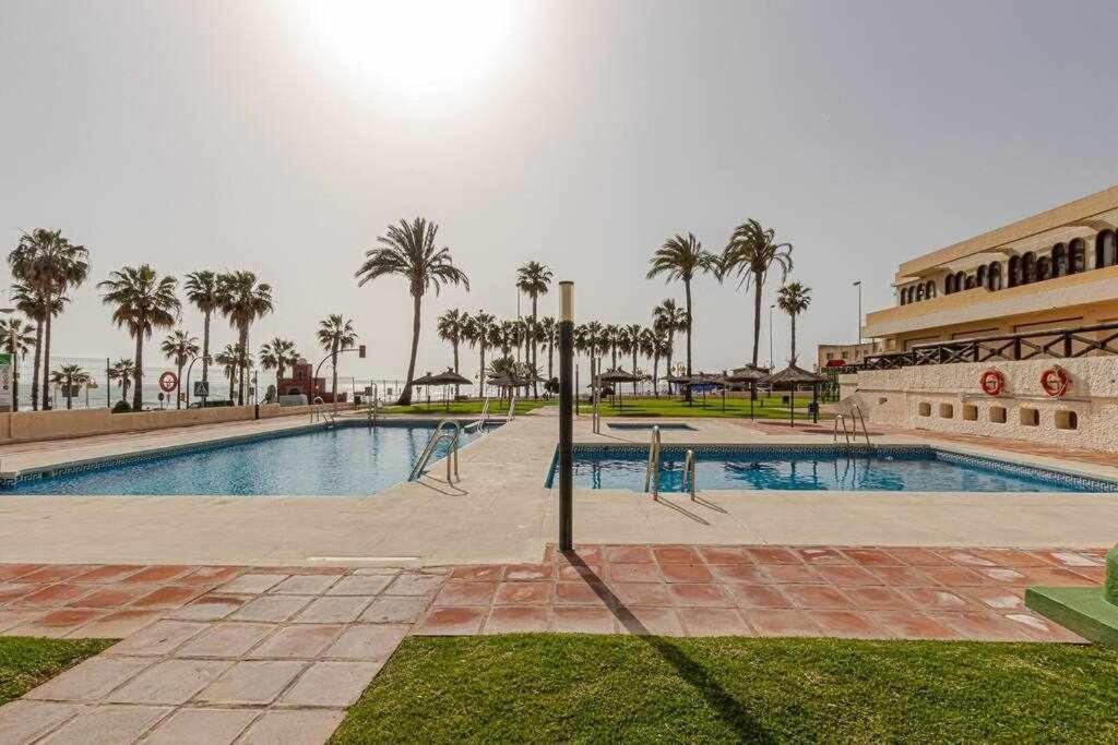797 Holiday Rentals- Apartamento En Aloha Playa Frente Al Mar Benalmádena Dış mekan fotoğraf
